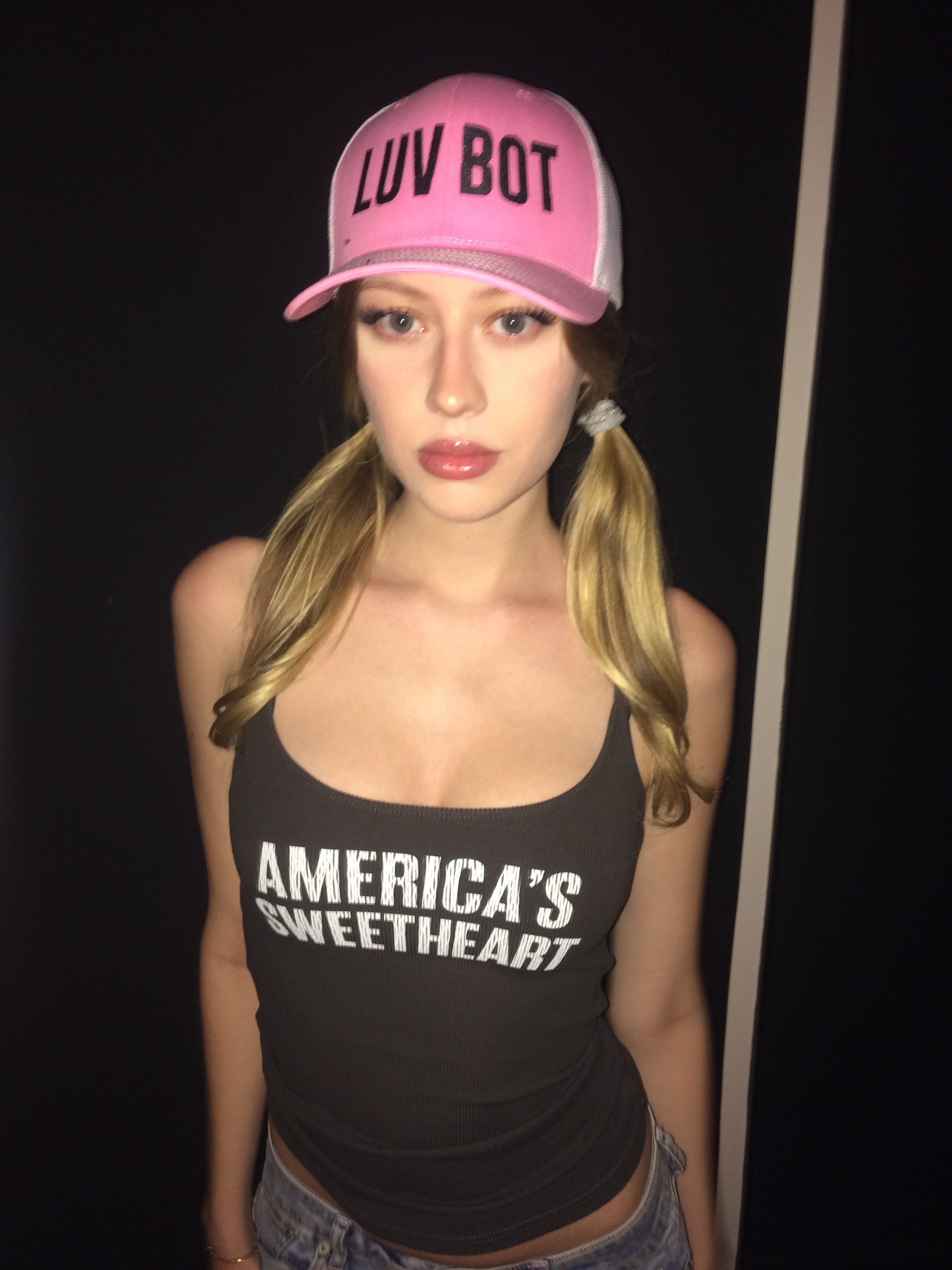 AMERICA’S SWEETHEART TANK